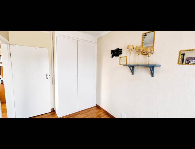 2 BEDROOM TOWNHOUSE FOR SALE IN ROOIHUISKRAAL NORTH